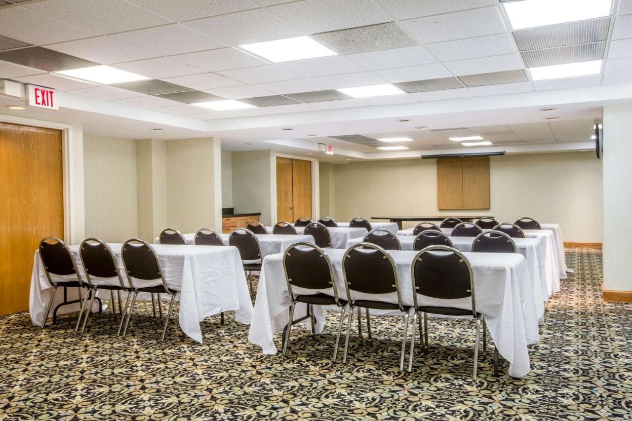 Comfort Suites South Burlington Near University Ngoại thất bức ảnh