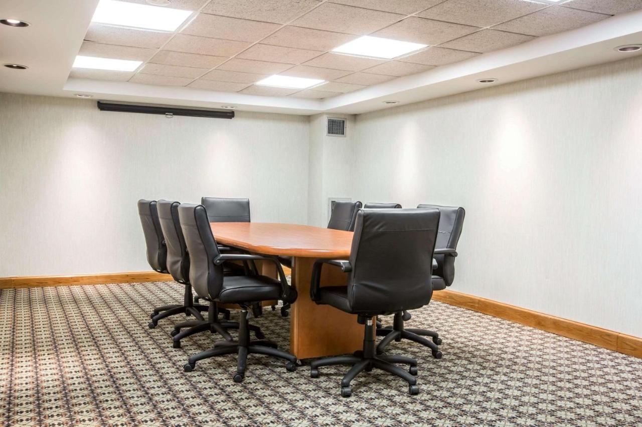 Comfort Suites South Burlington Near University Ngoại thất bức ảnh
