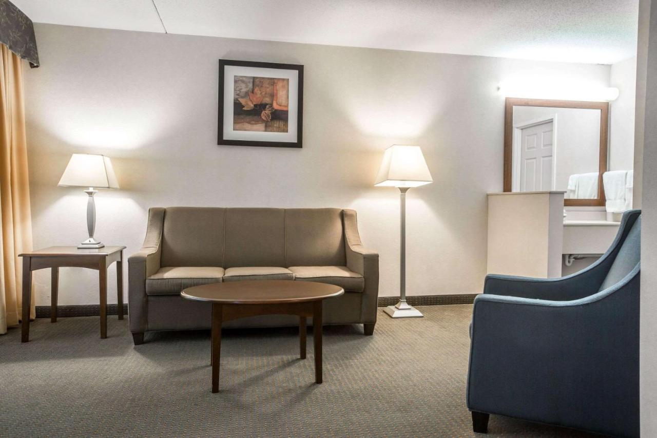 Comfort Suites South Burlington Near University Ngoại thất bức ảnh