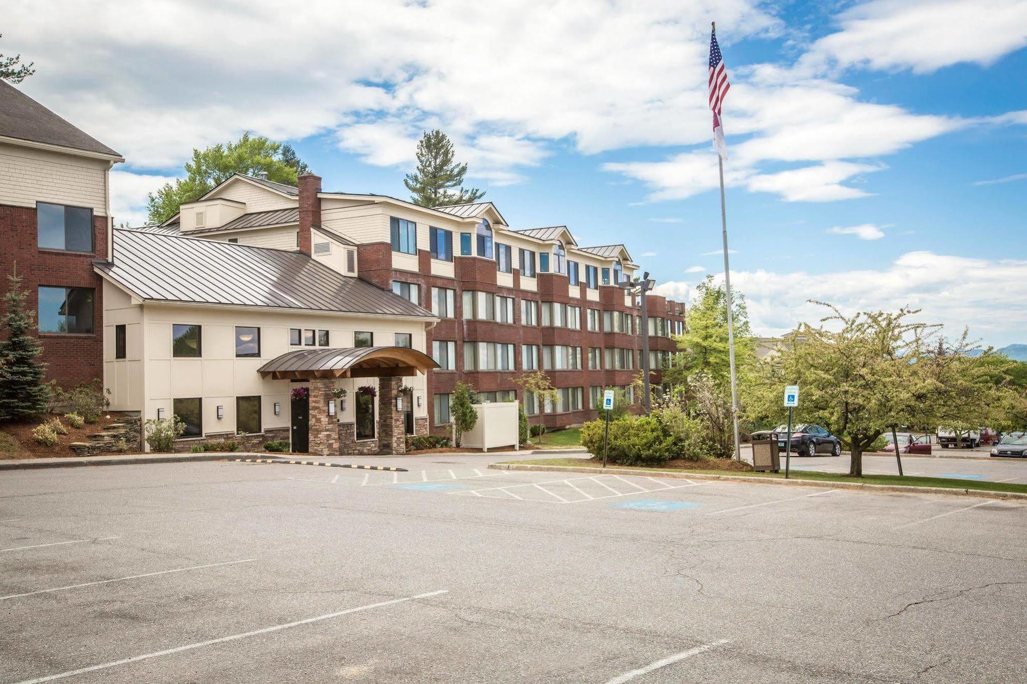 Comfort Suites South Burlington Near University Ngoại thất bức ảnh