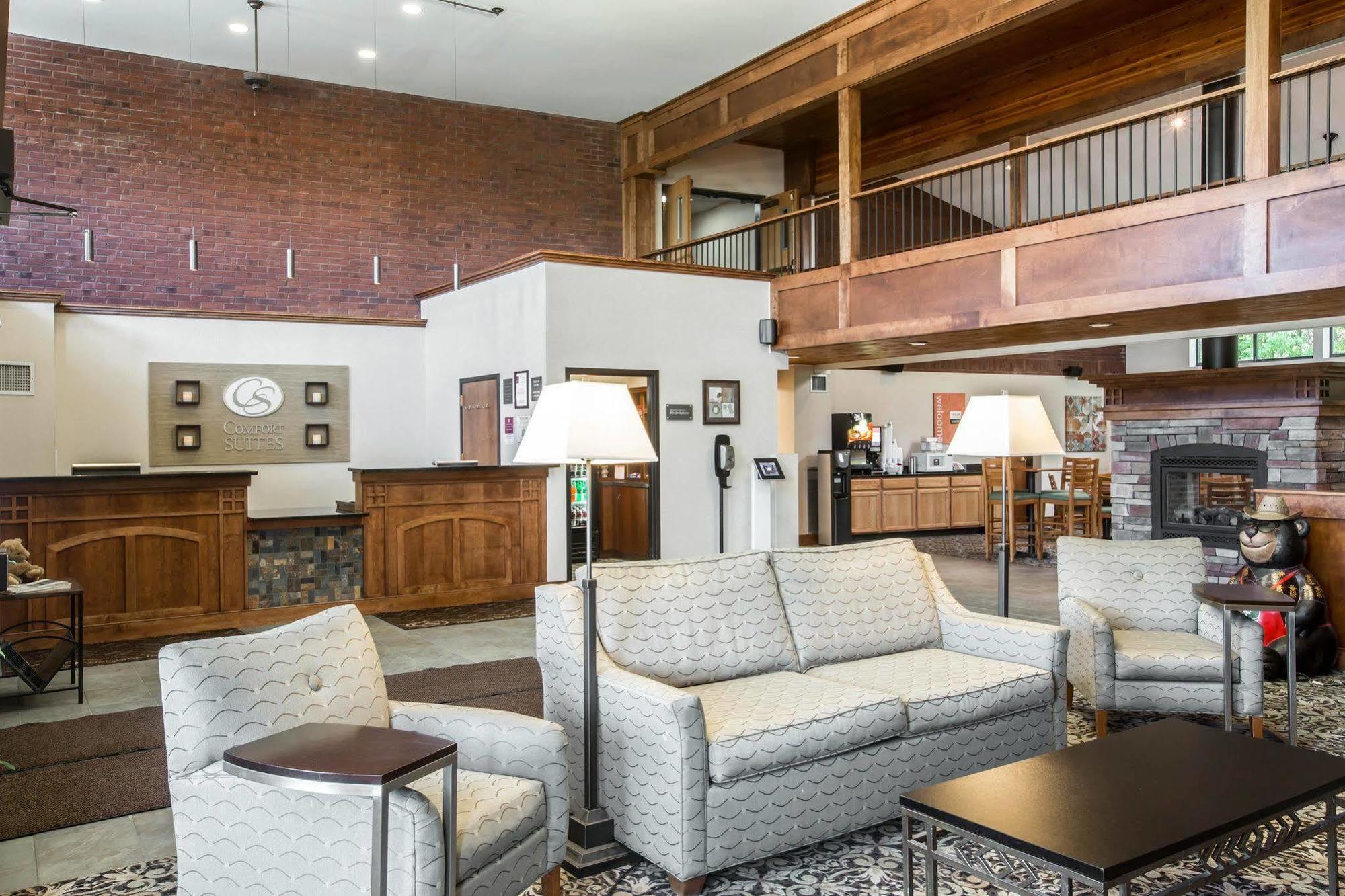 Comfort Suites South Burlington Near University Ngoại thất bức ảnh