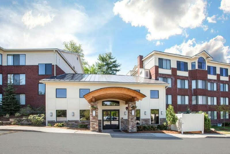 Comfort Suites South Burlington Near University Ngoại thất bức ảnh